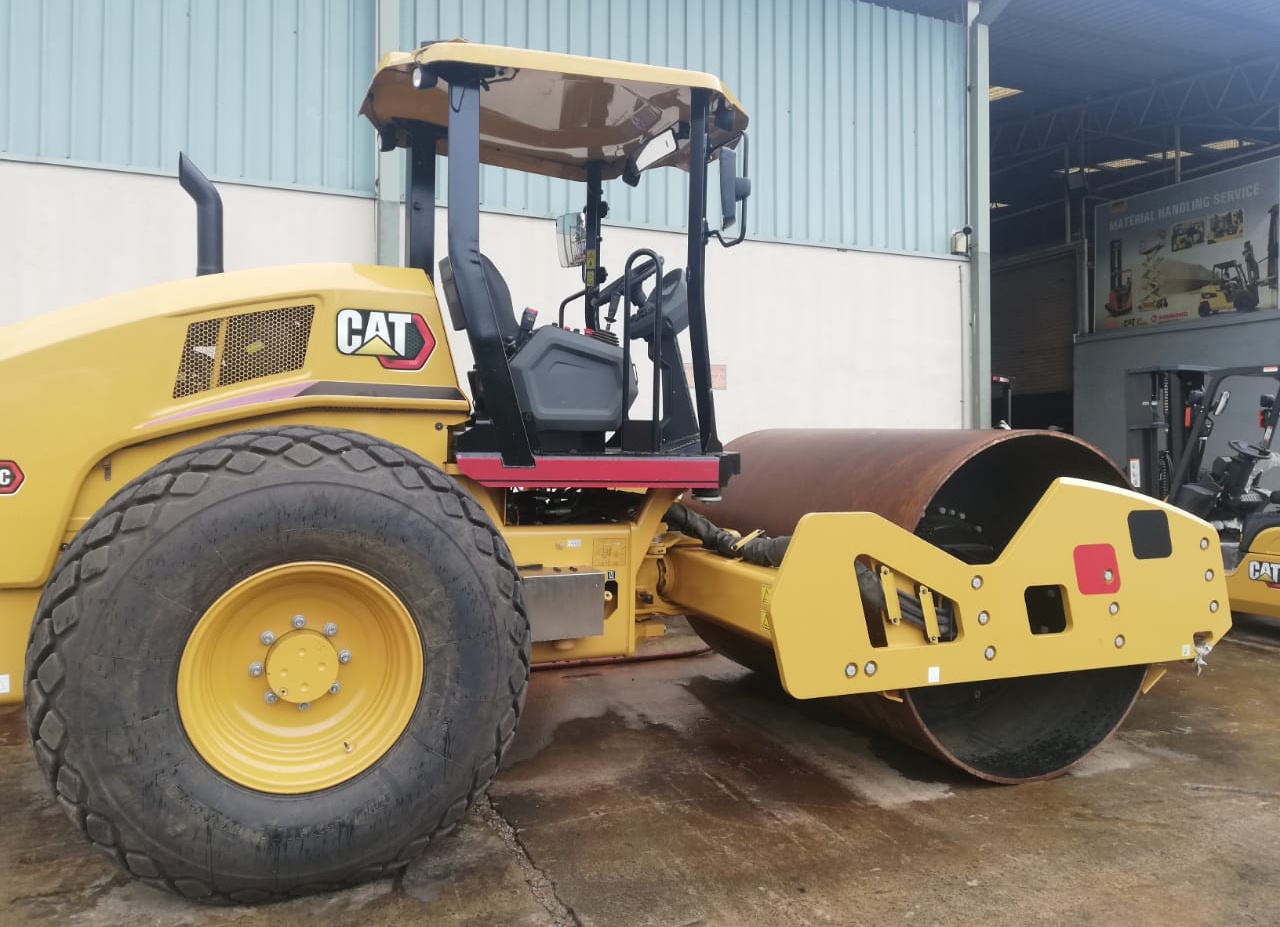 Cat® CS10 GC Vibratory Soil Compactor